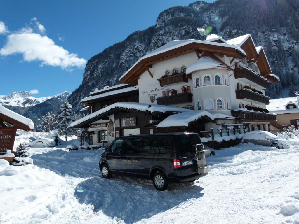 Hotel Gran Paradis Campitello di Fassa Esterno foto